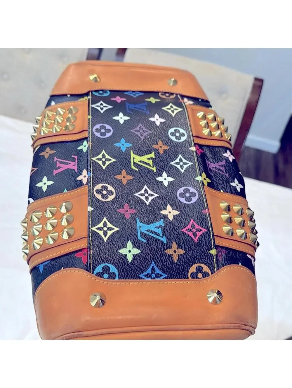 Authentic Louis Vuitton White Noir Multicolor Courtney MM bag